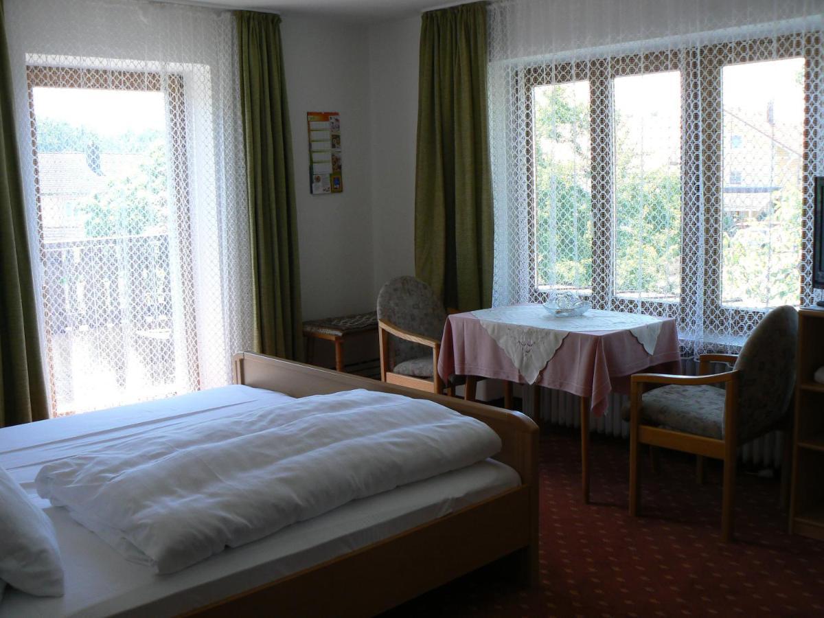 Hotel Haus Evelyn / Haus Heidemarie Bad Füssing Zimmer foto