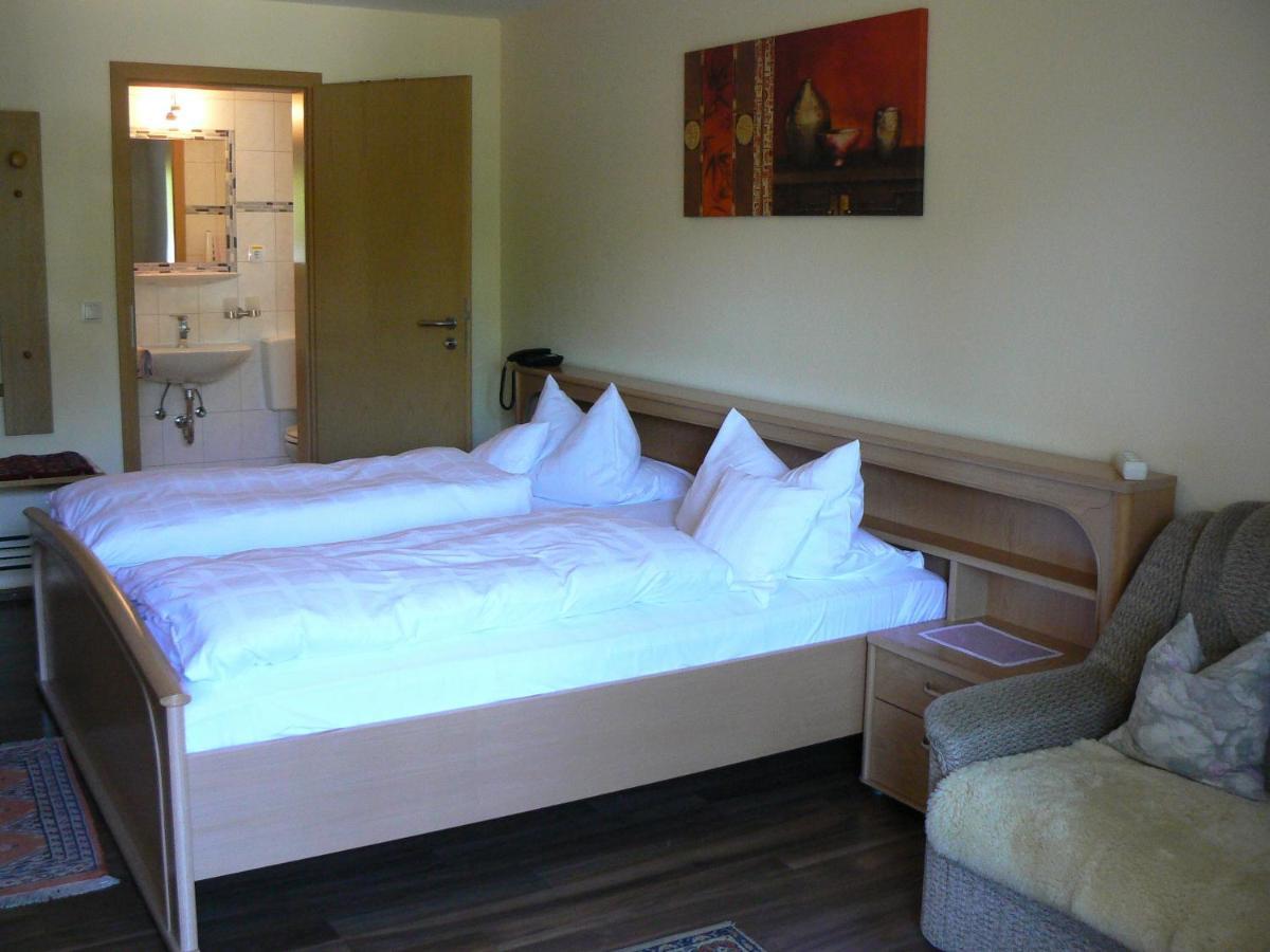 Hotel Haus Evelyn / Haus Heidemarie Bad Füssing Zimmer foto